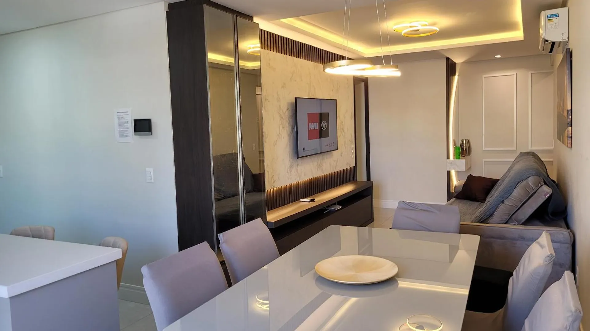 דירה בומבינאס Apto Novo 2 Suites, Alto Padrao, Familiar, Piscina Aquecida No Condominio, 1 Quadra Mar ברזיל